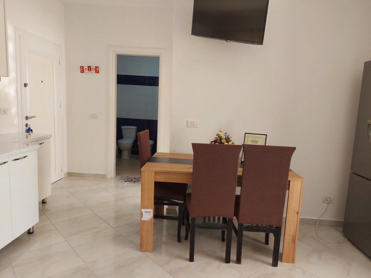 Bral Apartment 7 - Two-Bedroom With Seaview ドゥラス エクステリア 写真
