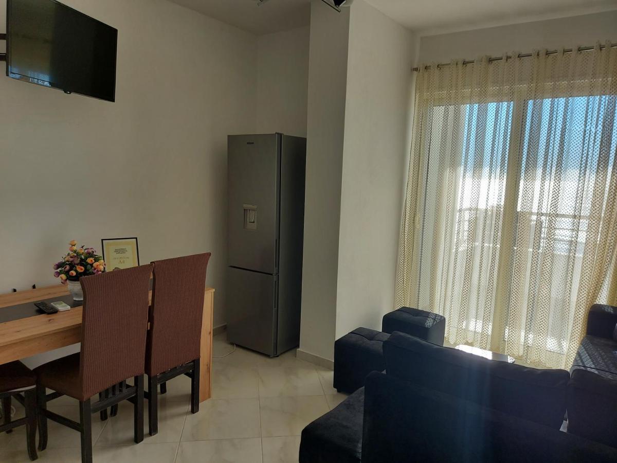 Bral Apartment 7 - Two-Bedroom With Seaview ドゥラス エクステリア 写真