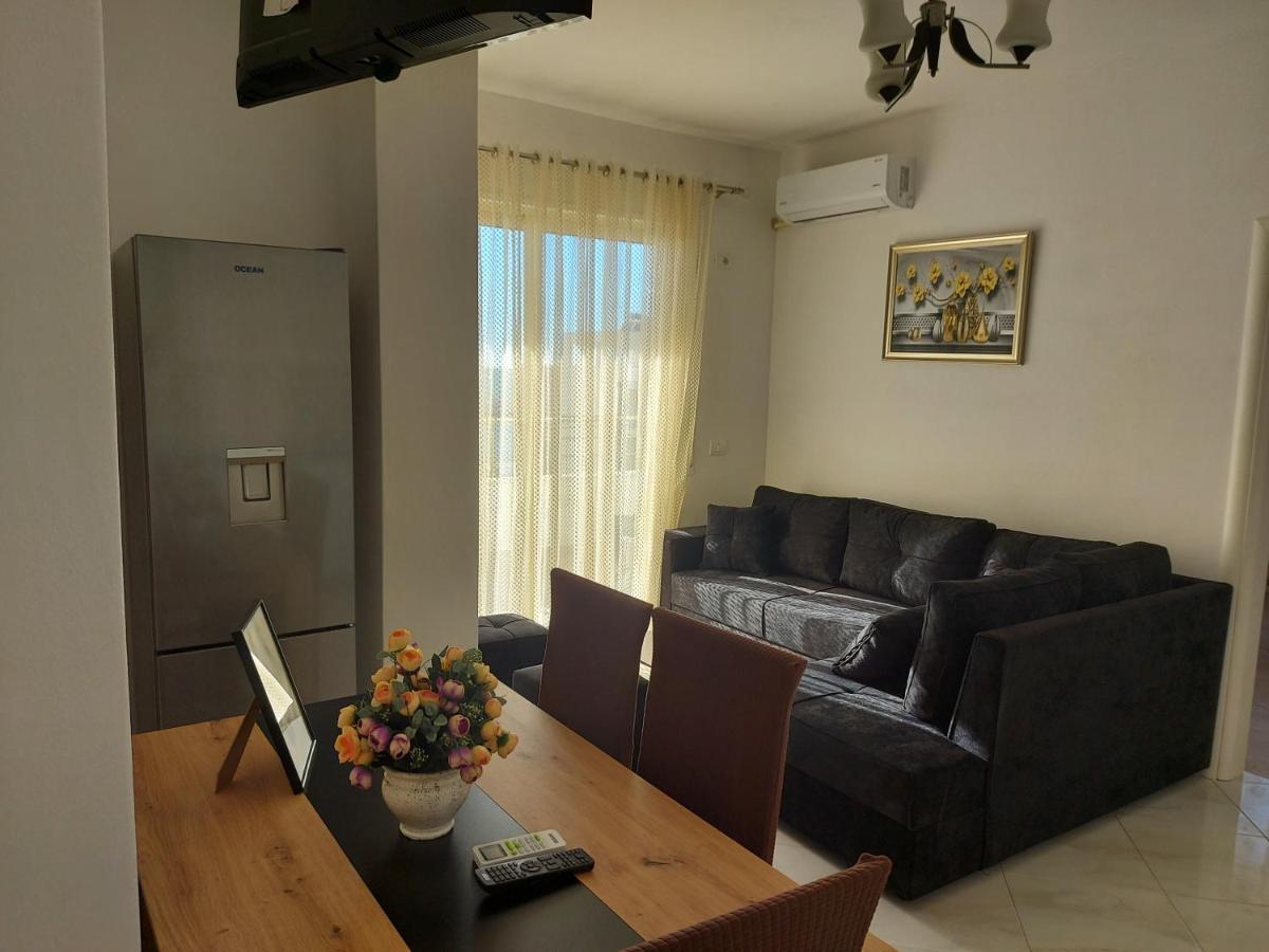 Bral Apartment 7 - Two-Bedroom With Seaview ドゥラス エクステリア 写真